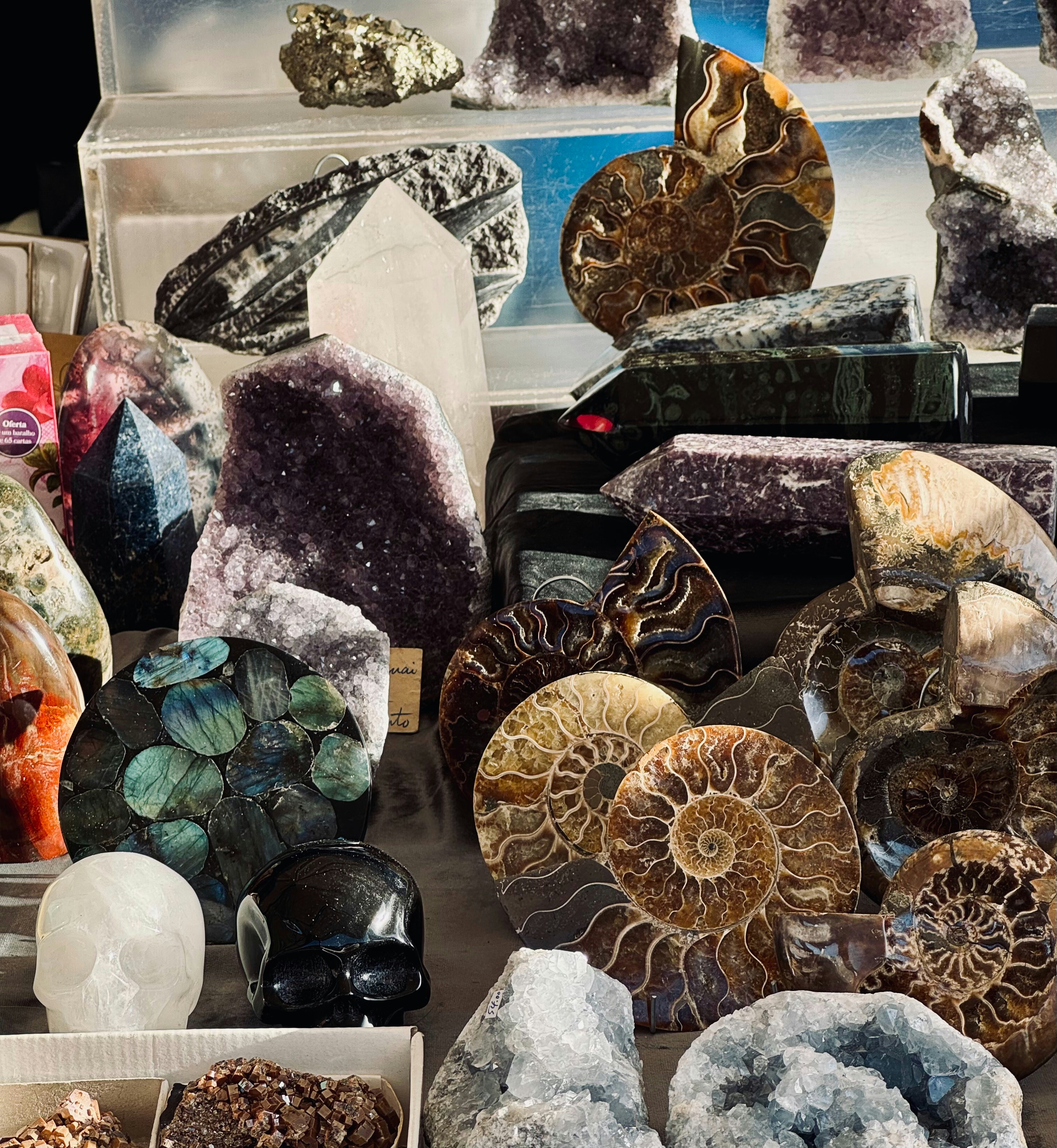 Mineralien am Marktstand